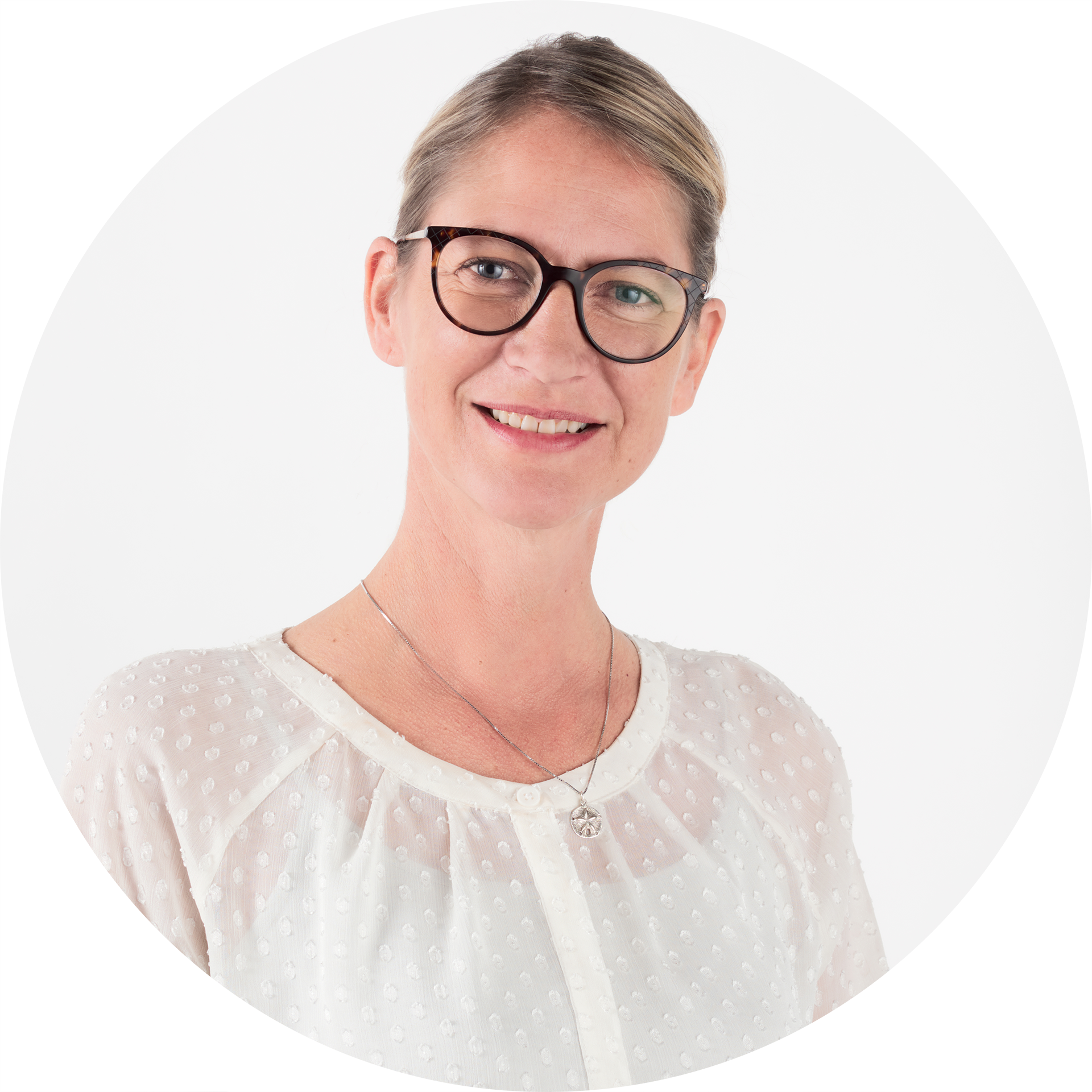 https://marketplace.mercana.com/mercana/images/employee/Kaisha.png
